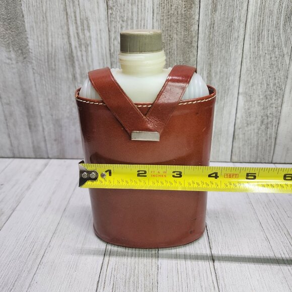 Vintage Flask Plastic Bottle with Hickok Top Grain Cowhide Brown Leather Cover - Picture 10 of 10